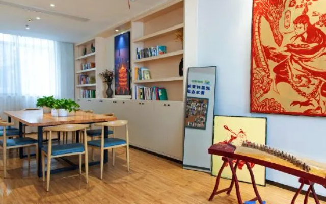 Luojia Youth Hostel