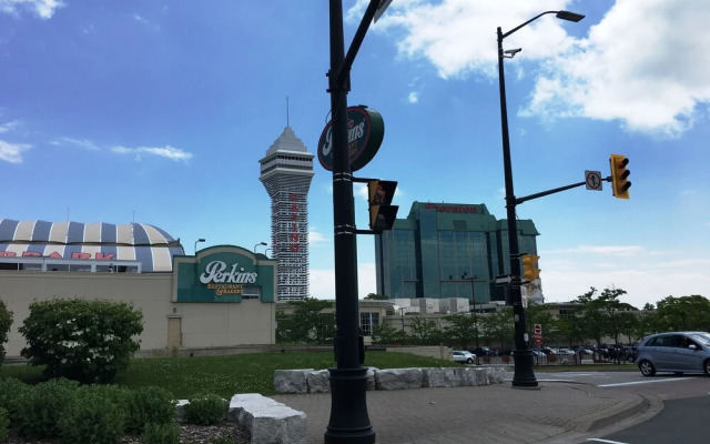 Clifton Hill Stays