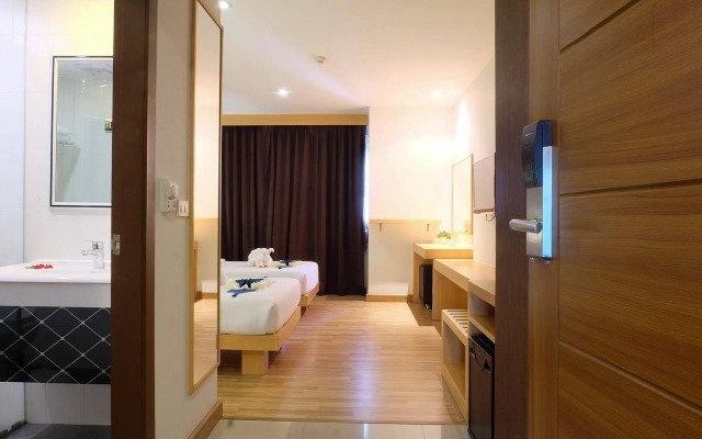 iCheck inn Central Patong