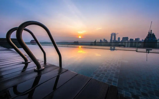 Regalia Upper View Hotel