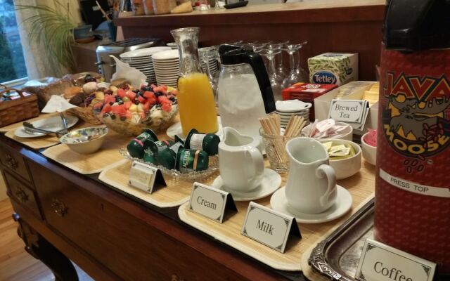 Homeport Historic Bed & Breakfast/Inn c 1858