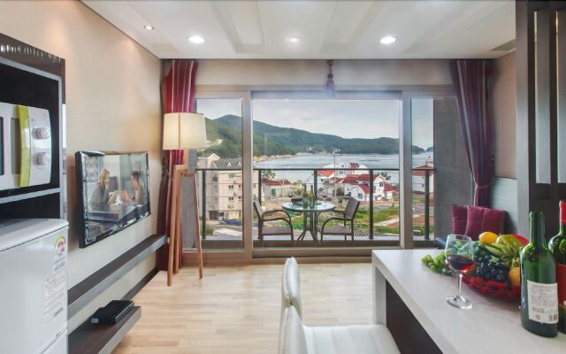 Sea and Sky Resort
