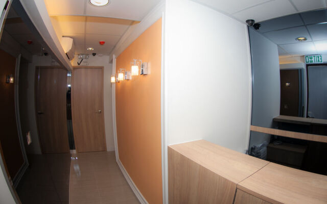 Leisure Hostel