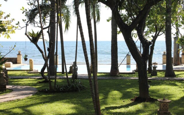 The Ning Beach & Villa