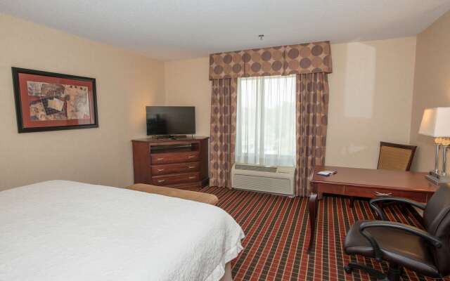 Hampton Inn & Suites Dayton-Airport
