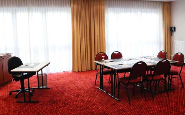 Amedia Frankfurt Russelsheim Trademark Collection by Wyndham