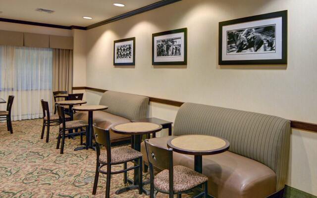 Motel 6 Fort Worth, TX – I-35 & I-20