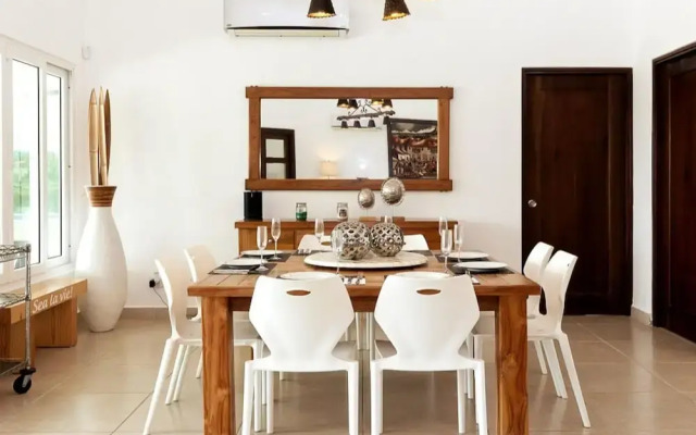 The Golf Oasis Villa by Acomodo