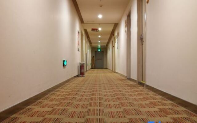 Grace Inn Hotel (Jinan Railway Station Square)