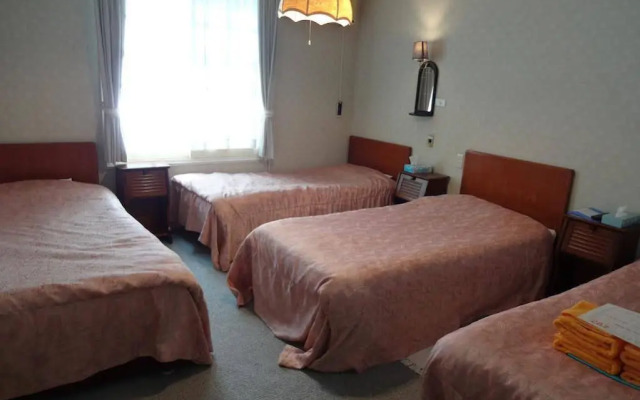 Ishiuchi Pension Bruges