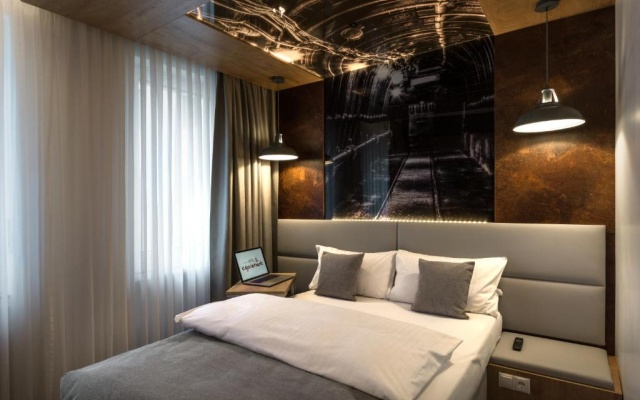 Cosy Double room (full double bed)