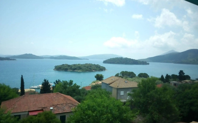 Bella Vista Apartments