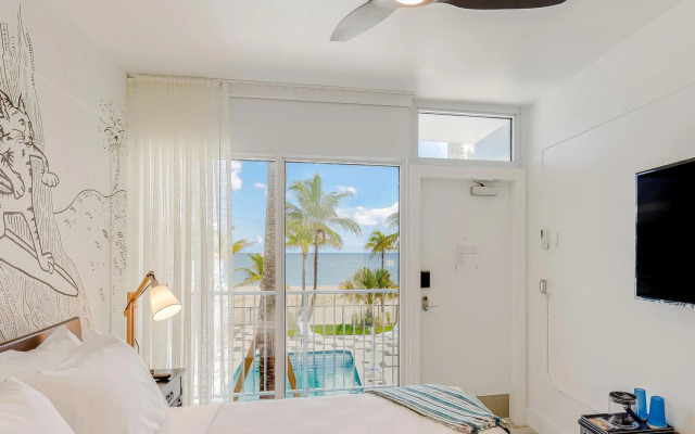 Plunge Beach Resort