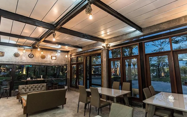 Na Klongluang Boutique Resort