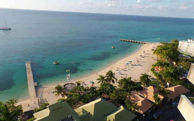 Ocean Air Beach Studio At Montego Bay Club Resort