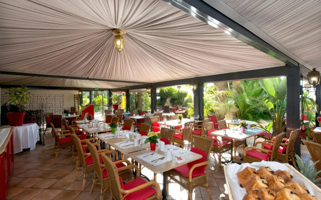 Отель West End Nice