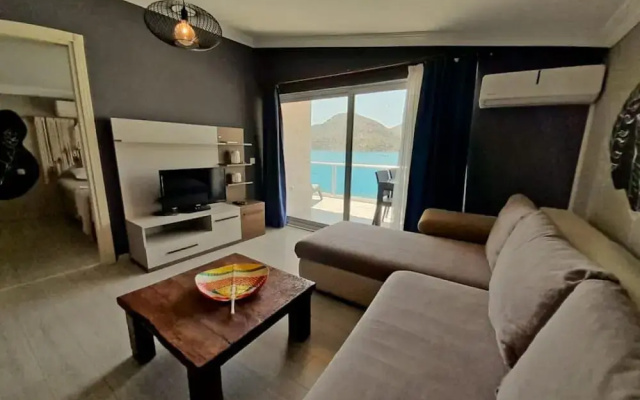Cozy Flat With Sea View Near Beach in Bozburun