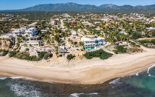 Casa Mañana Amazing Villa with Beachfront & Pool 4BR 4BA