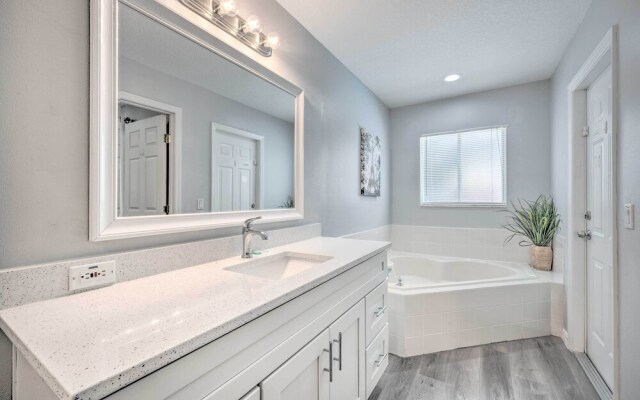 Family-friendly Davenport Home, Near Disney!