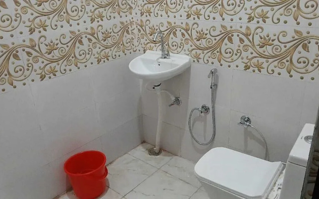 J.R Palace Hotel & Banquet