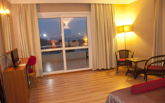 Island Hotel