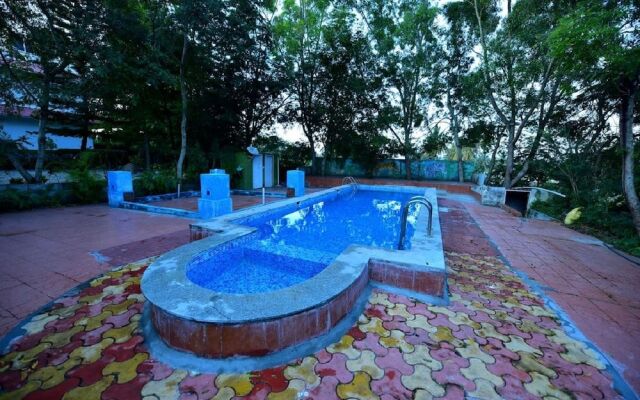 The Tiger Paw Resort
