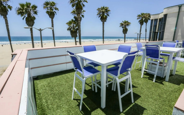 Venice on the Beach Hotel