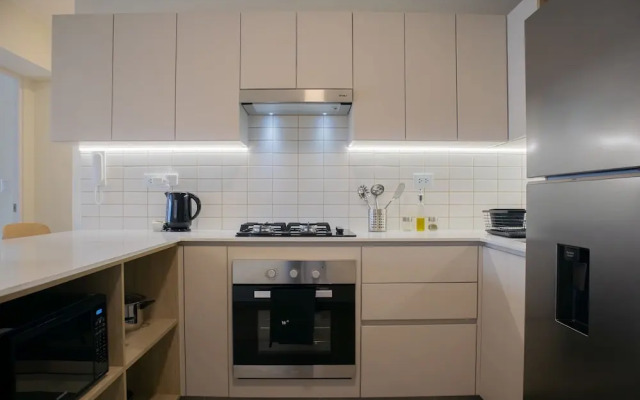 w Charming 2BR w Balcony in Miraflores