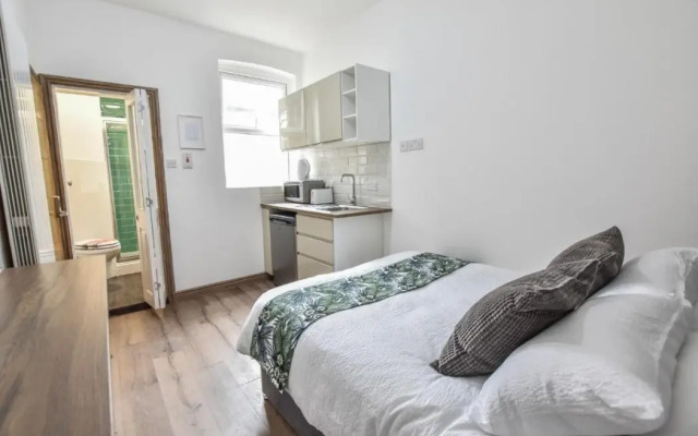 OYO Regency Guest House Manchester North