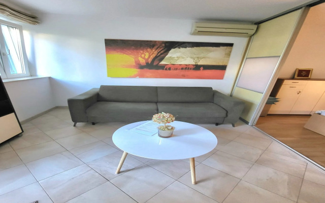 Green Terrace Apartment I