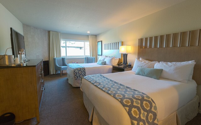 Cambria Landing Inn & Suites