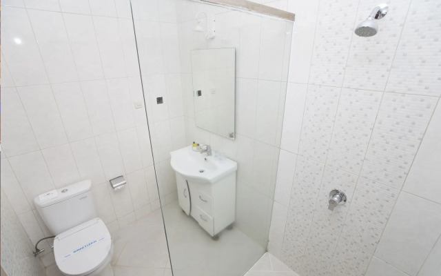 Royal Hotel and Convention Tretes