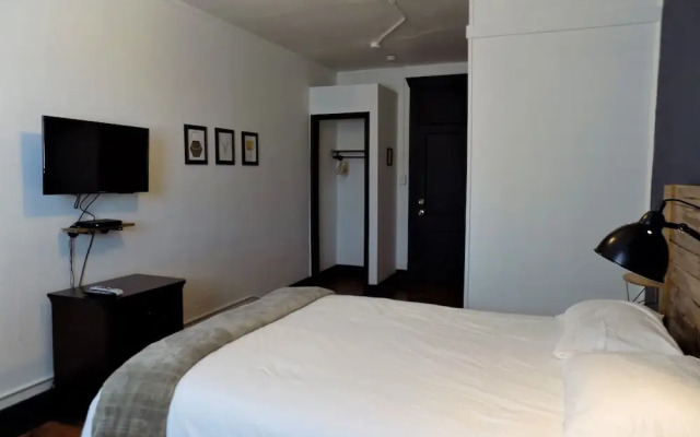 The Landmark Inn