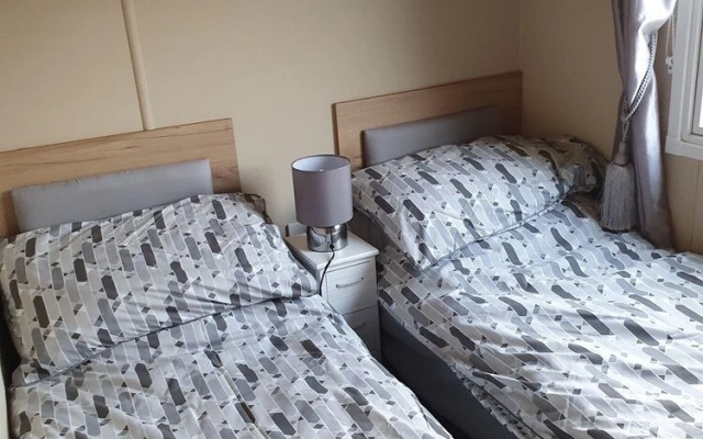 MB Caravans Towyn