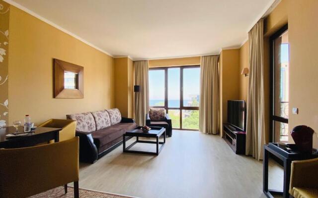 ROYAL BEACH private apartment