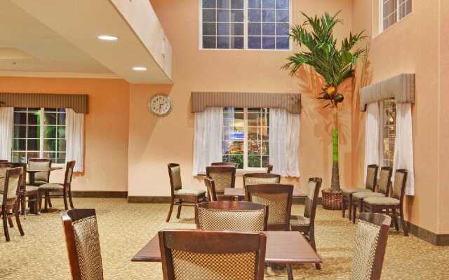 Holiday Inn Express Delano by IHG