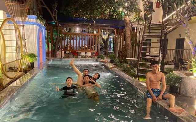 86 Homestay