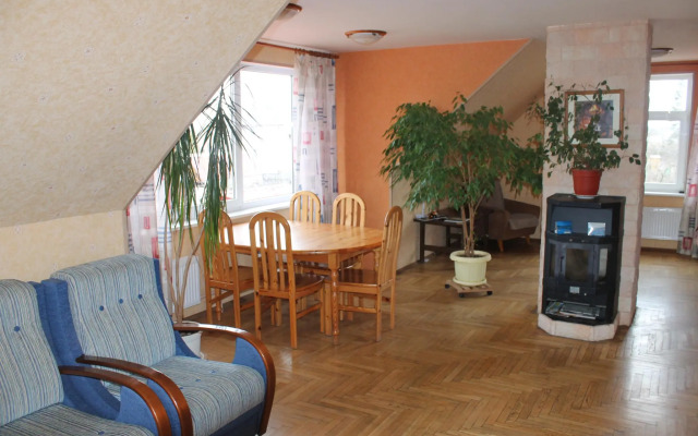 Guest house at 46 Lesnoy Prospekt