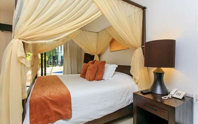 Aldea Thai 01 by Tripintravel