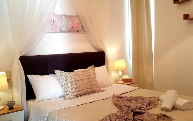 Emmanouil Airport Beach Apartment