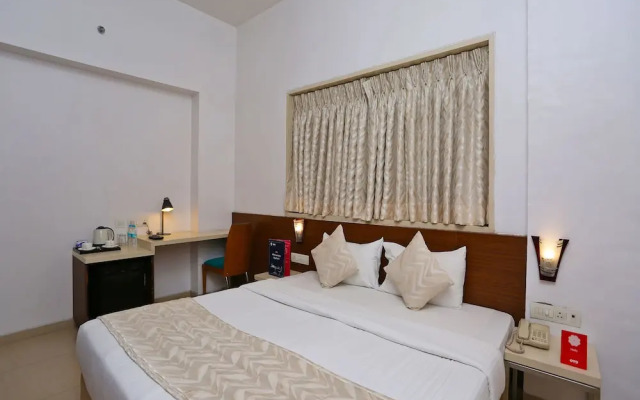 OYO 623 Hotel Suncity Premiere