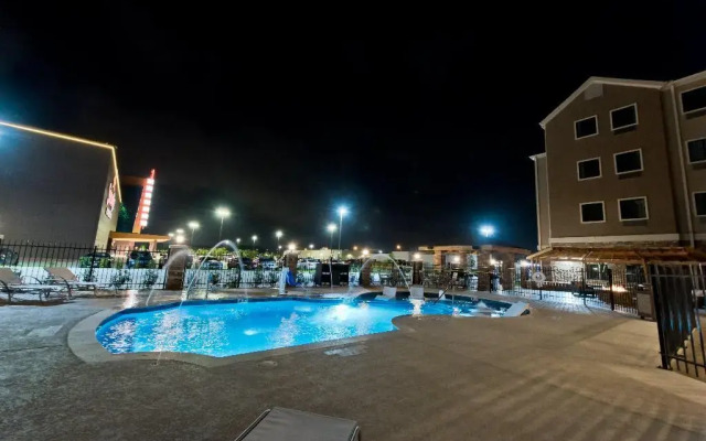 Staybridge Suites Houston - Humble Beltway 8 E by IHG