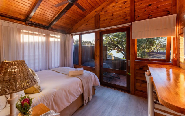 Under Milkwood Resort
