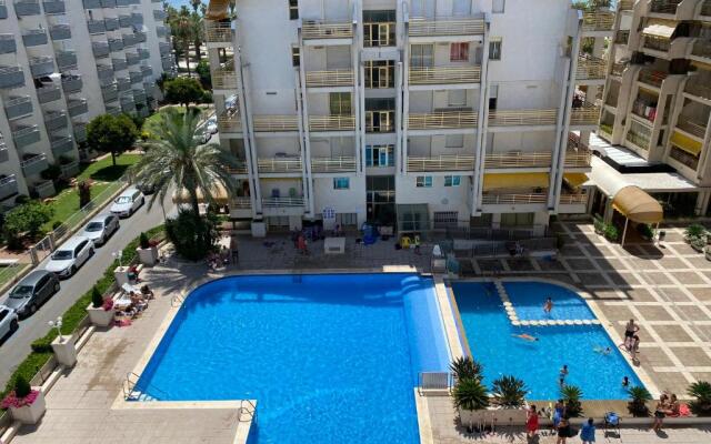 Apartamento con piscina en 1ª línea de playa en Salou