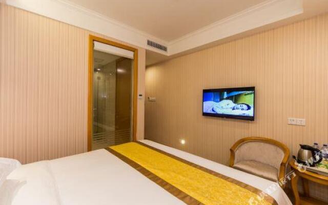 Vienna 3 Best Hotel (Fuzhou Ziyang Metro Station)