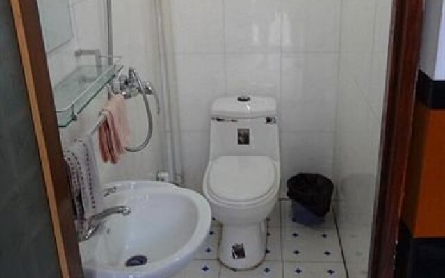 Pingyao Tai He Men Roadhouse