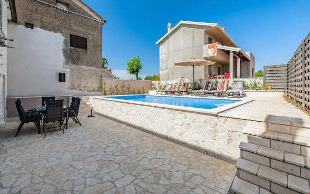 Casa Simona in Cerjani