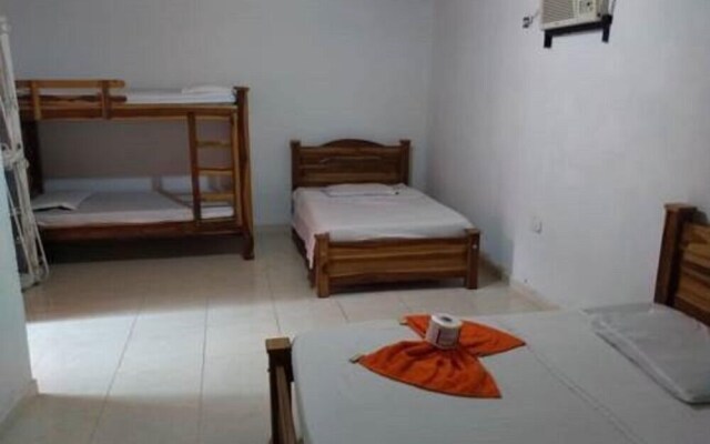 Hotel Zona Tropical