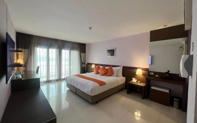 Siam Triangle Hotel