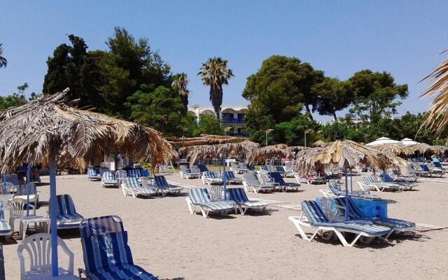 Theodorou Beach Hotel Apartments